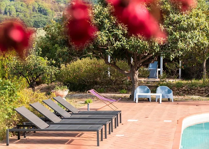 Borgo Toniasole * Cefalù