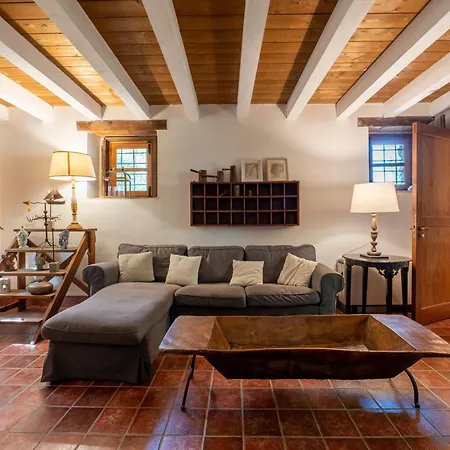 Borgo Toniasole Villa *